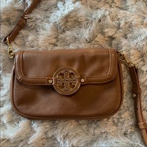 Tory Burch Amanda crossbody purse